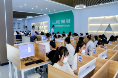 “刮膩?zhàn)印惫纬墒澜绻谲姡」そ尘裼啦贿^(guò)時(shí)