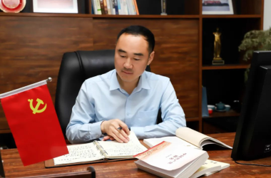 勵(lì)精圖治鑄就十年輝煌  踔厲奮進(jìn)譜寫職教新篇——訪周口交通技師學(xué)院理事長(zhǎng)侯聯(lián)營(yíng)